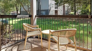 Property grounds - Landing | Chic 3BD, Gym, Clubhouse (Stockbridge)
