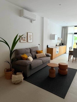 TV - Loft Taronja Ruzafa-Central Park. (Valencia)