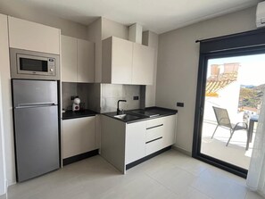 Studio Suite | Private kitchen - LA LIPA SUITES (Almáchar)