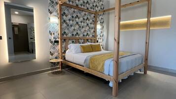 Family Studio Suite | Premium bedding, down comforters, in-room safe, blackout drapes