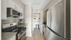 Refrigerador y comedor