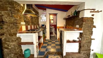 Apartamento, banheiro privativo | Cozinha privada