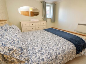 2 bedrooms, individually decorated, individually furnished, free WiFi