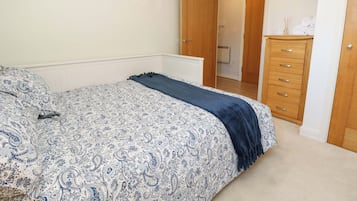 2 bedrooms, individually decorated, individually furnished, free WiFi