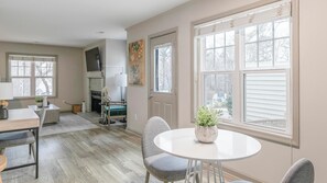 Dining - Landing | Spectacular 2BD, Gym, Pool (Raleigh)