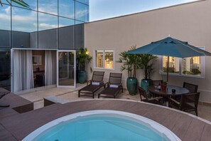 Espace de travail pour ordinateur portable, rideaux occultants