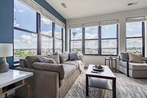 Smart TV - Landing | Stylish 2BD, Courtyard, Clubhouse (Milwaukee)