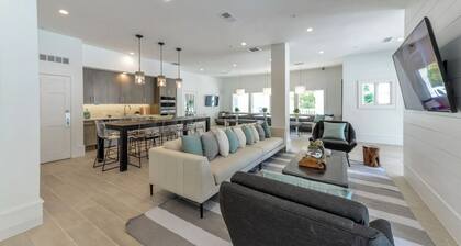 Landing | Amazing 2BD, Pool, Game Room