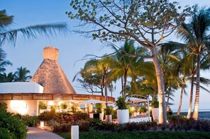 Exterior - Luxurious 3BR/4BA Residence Loft - Grand Luxxe Nuevo Vallarta (Nuevo Vallarta)