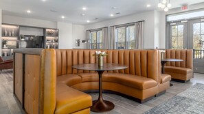 Interior - Landing | Spectacular 2BD, Clubhouse, Pool (Charlotte)