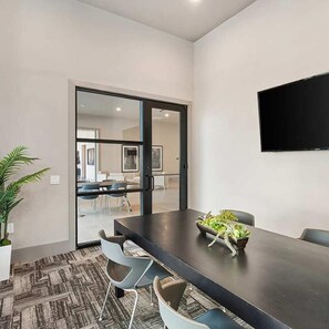 Dining - Landing | Stunning 1BD, Game Room, Yoga Studio (Savannah)