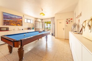 Game room - “Charming Studio Retreat in Alcácer do Sal – Perfect for Relaxation” (Alcácer do Sal)
