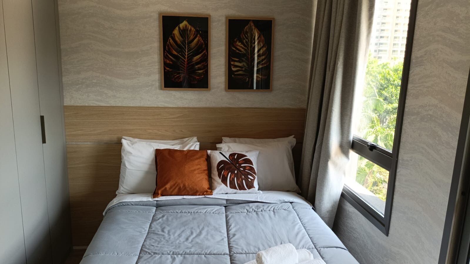 Ferros/tábuas de passar roupa, roupa de cama