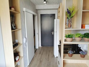 المنشأة من الداخل