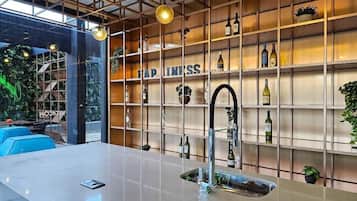 Bar (en la propiedad)