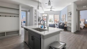 Interior - Landing | Spectacular 2BD, Game Room, Gym (Austin)