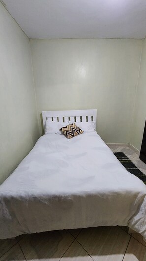 Fer et planche à repasser, Wi-Fi, draps fournis