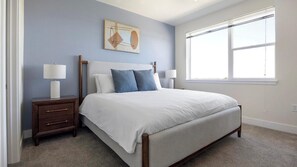 Desk, iron/ironing board, WiFi, bed sheets - Landing | Chic 2BD, Yoga Studio, Clubhouse (Denver)
