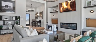 Landing | Beautiful 2BD, Courtyard, Clubhouse