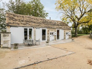 Exterior - The Old Swill House (Chippenham)