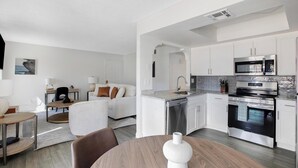 Unclassified image, 4 of 31, button - Landing | Stylish 2BD, Courtyard (Paradise)