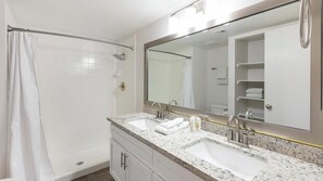 Bathroom - Landing | Chic 2BD, Gym, Clubhouse (Paradise)