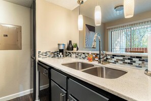 Interior - Landing | Spectacular 1BD, Pool (Arlington)