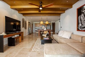 Living area - Oceanfront Dreams: Immerse yourself in unforgettable sunrises in front of the Caribbean. (Tulum)