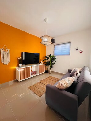 TV - BOHO VIBES PUNTA CANA 2-bedroom house in wonderful Punta Cana with AC (Punta Cana)