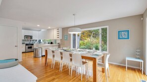 Dining - Sunlit Retreat with Pool, Tennis Court, and Seamless Indoor-Outdoor Living... (East Hampton)