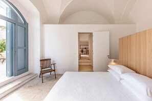 アイロン / アイロン台、旅行用ベビーベッド、WiFi (無料)、ベッドシーツ