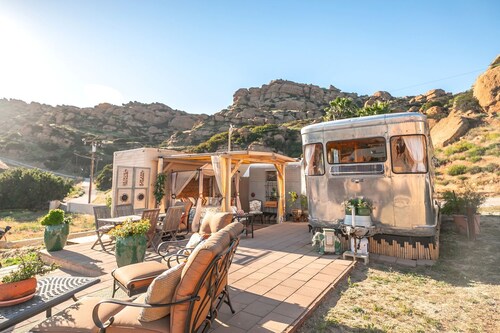 Vintage Glamping Travel Trailer with Views of San Fernando Valley near Los Angeles, California