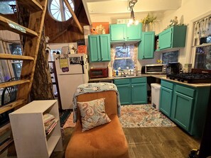 Interior - Magical Tree House Rental Nestled in the Woods on Farm Retreat near St. Louis, Missouri (Grubville)