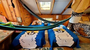 2 bedrooms, bed sheets