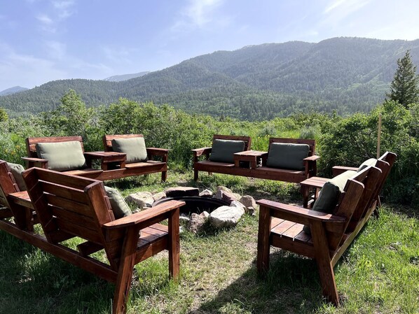 Property grounds - Amazing Yurt in Idaho for Camping Near Caribou National Forest (Bancroft)