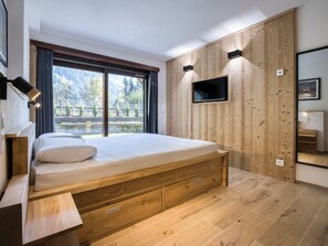 2 bedrooms, iron/ironing board, travel cot, WiFi - Nid du Pic - Cozy alpine retreat with private garden in Chamonix (Chamonix-Mont-Blanc)