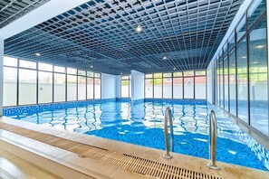 Pool - Maison Zury Thome | Cozy Executive 1BR | WiFi , Workspace |open canopy balcony (Nairobi)