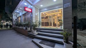 واجهة المنشأة