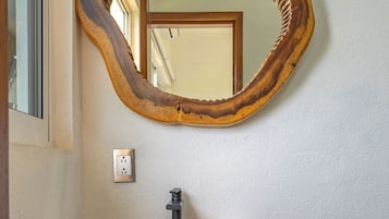 Comfort Villa, Sea View | Free WiFi