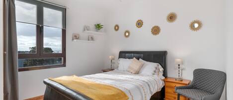 Ferros/tábuas de passar roupa, Wi-Fi, roupa de cama