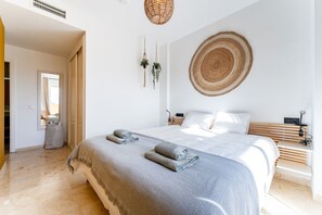 2 bedrooms, WiFi, bed sheets - 209 Los Prados' Bright, modern and spacious apartment with pool, walking distance of the center (La Cala de Mijas)