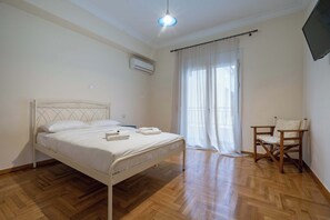 3 bedrooms, iron/ironing board, bed sheets - Blue Harmony 3BR • Heart of Athens by ΜΡS (Athina)