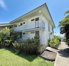 Exterior - Amaretto apartment with nice marina views, just steps away from all amenities (Saint-François)