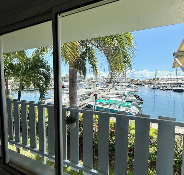 Property grounds - Amaretto apartment with nice marina views, just steps away from all amenities (Saint-François)