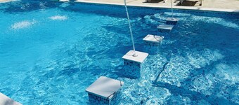 Beachfront House in El Tamarindo