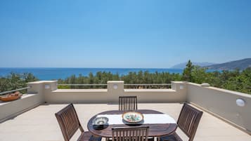 Rumah, 2 kamar tidur, Boleh Merokok, akses ke kolam renang | Balkon