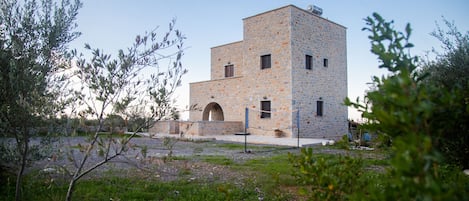 Maison, 5 chambres, fumeurs, terrasse | Vue sur le jardin