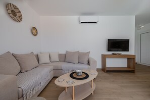 Villa, 2 Bedrooms, Private Pool, Sea View | Living room - Mythos 6 Villa (Agios Vasileios)