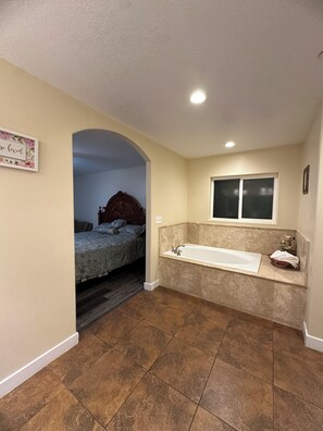 Bathroom - “Guest House with Private Jacuzzi & King Suite” (Hesperia)