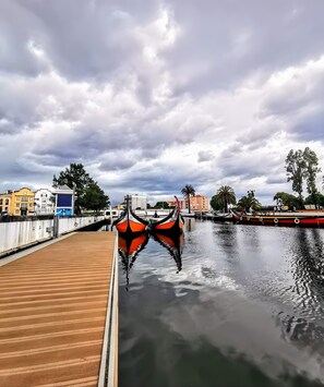 Miscellaneous - Aveiro – The Little Venice of Portugal (Aveiro)